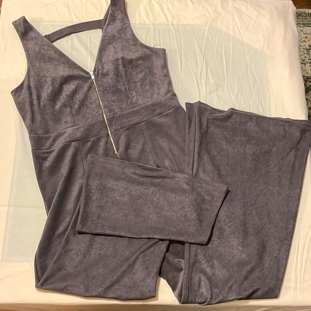Wide leg jumpsuit